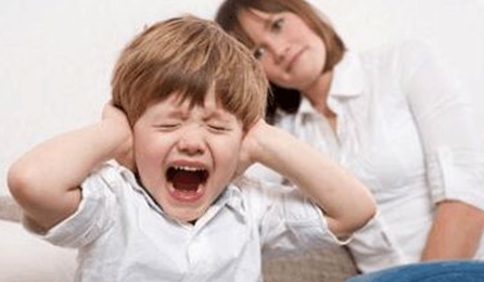 儿童心理咨询：3岁宝宝爱唱反调，怎么回事？